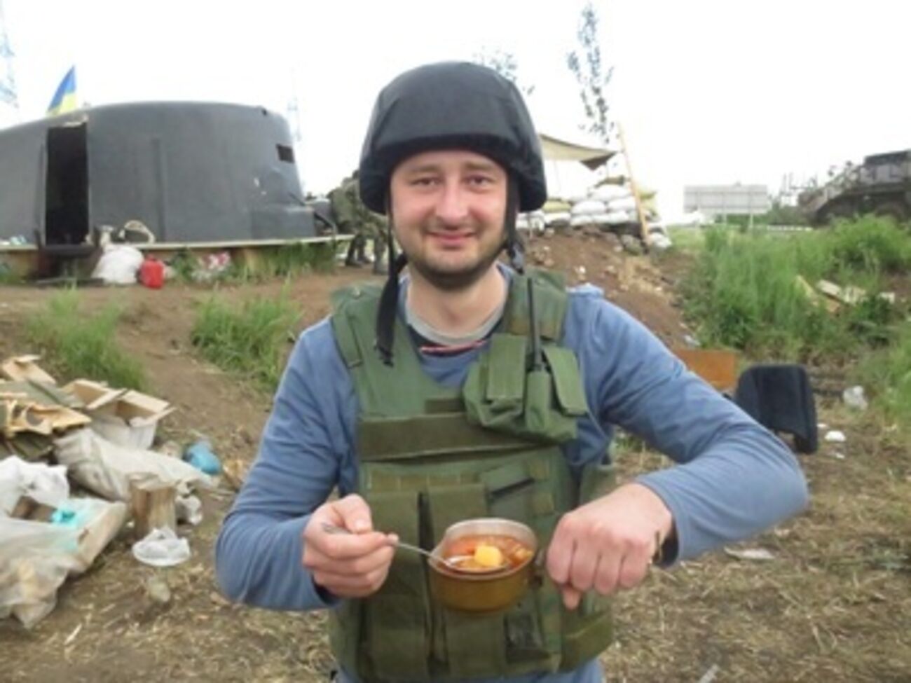 Аркадий Бабченко уже несколько недель находится на Донбассе