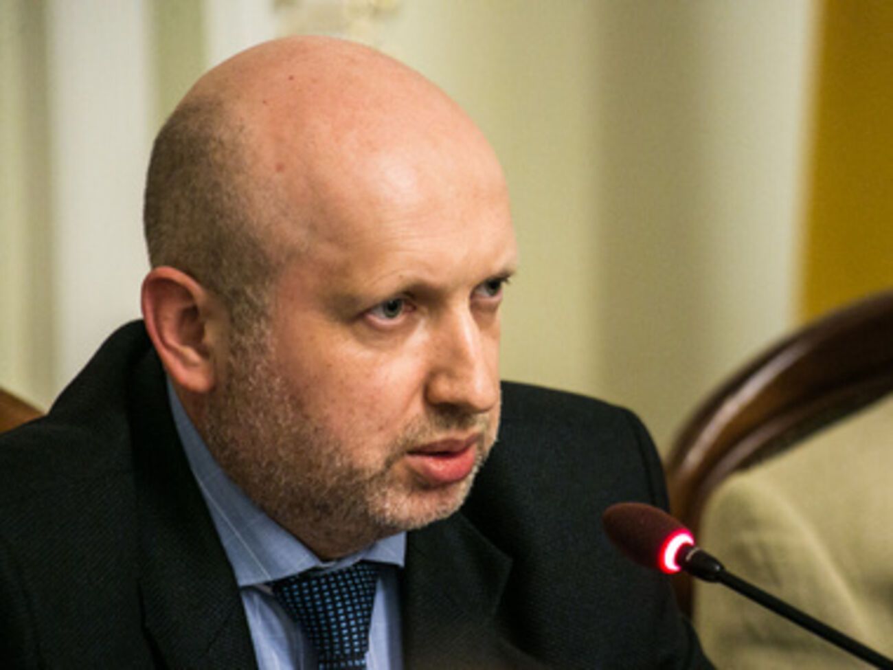 Турчинов подписал антикоррупционный закон