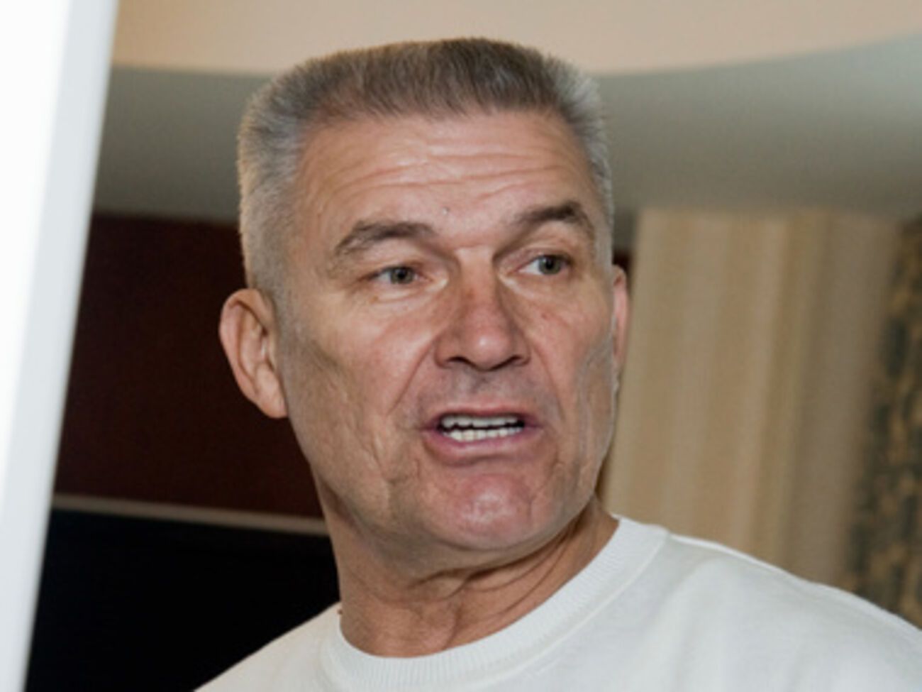 Велерий Кур: Зачем подражать соседней "империи", перенимая ее методы?