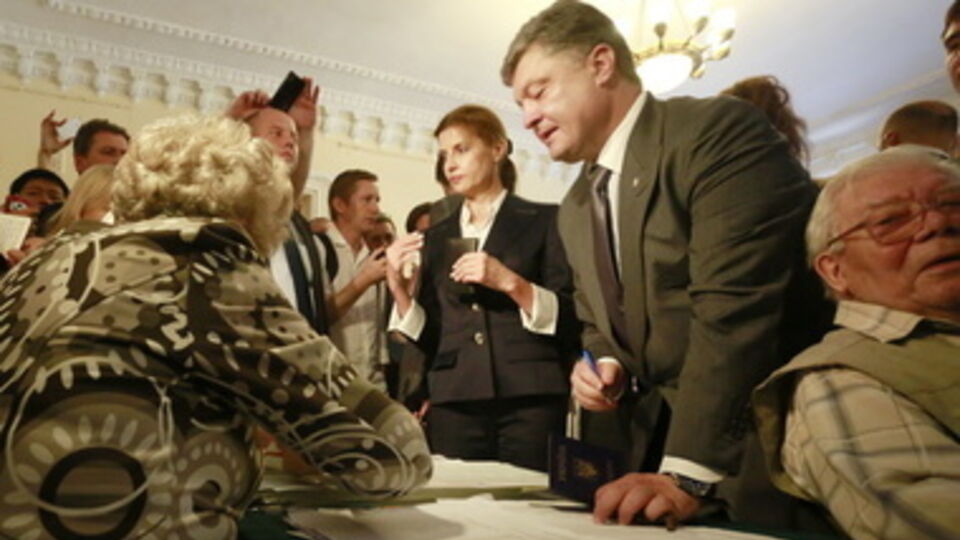 Петр Порошенко победил в первом туре выборов