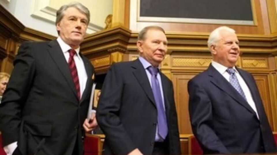 Бывшие украинские президенты поддержали мирный план Петра Порошенко