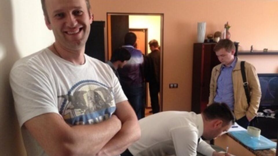 Алексей Навальный во время обыска