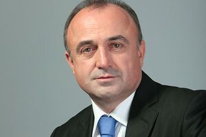 Андрей Лопушанский с перерывами работал в "Нафтогазе" с 2005 года