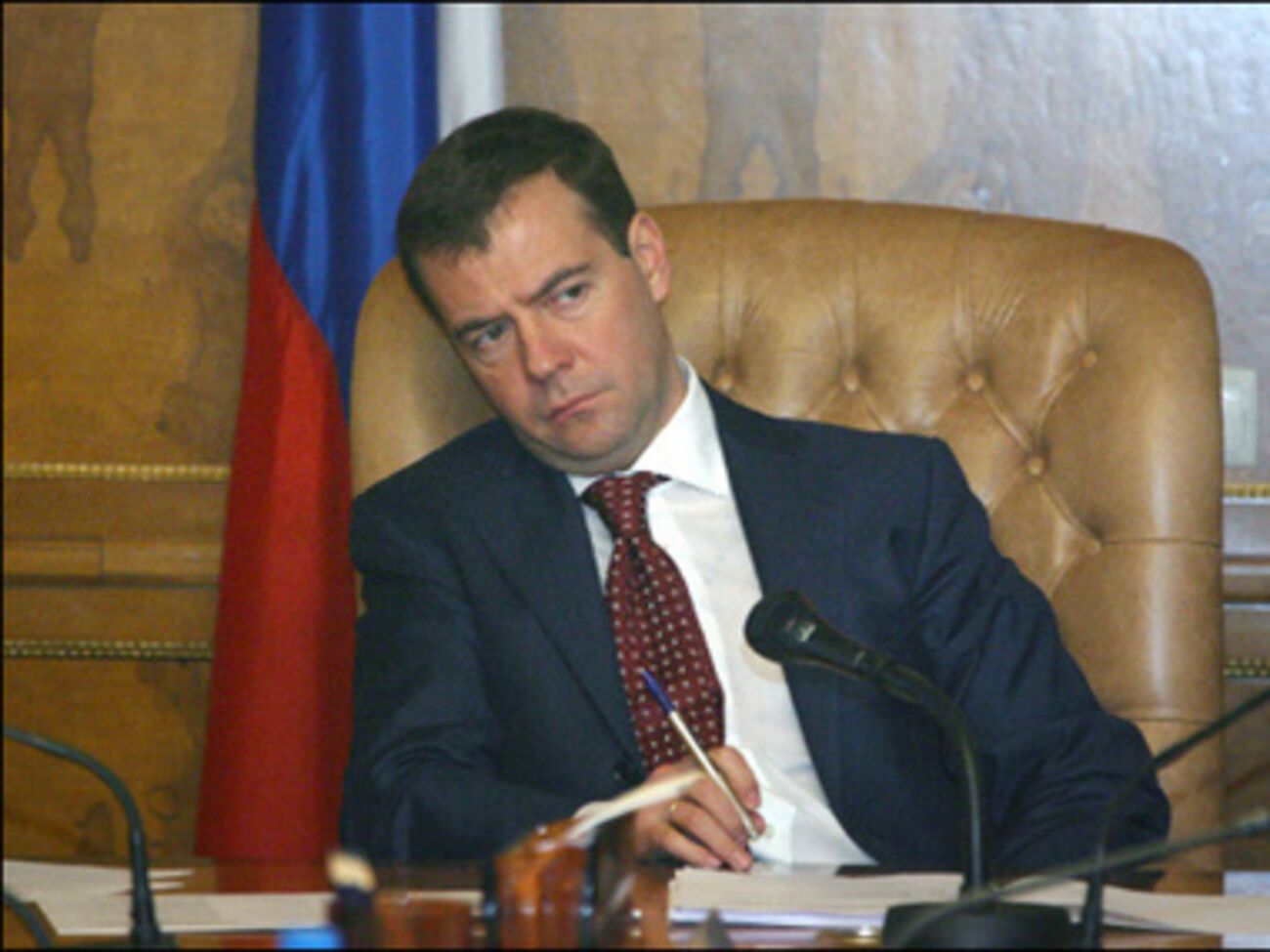 Дмитрий Медведев сообщил, что РФ будет выяснять торговые отношения с США