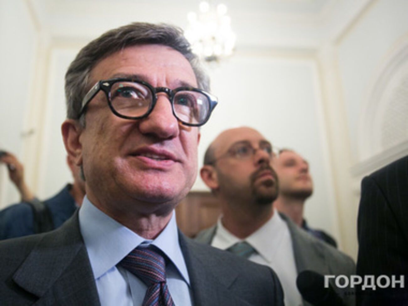 Тарута заявил, что поддерживает мирный план Порошенко