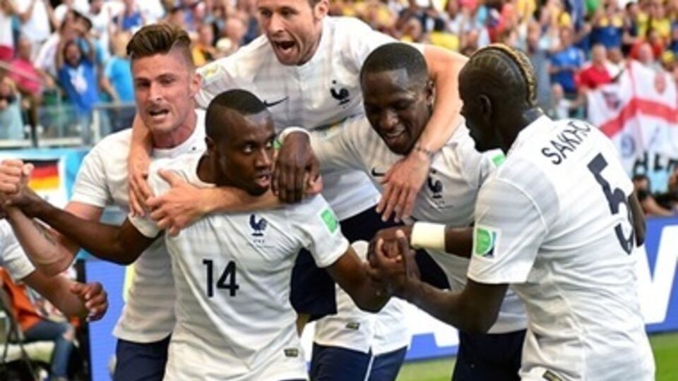 Франция не оставила камня на камне от Швейцарии