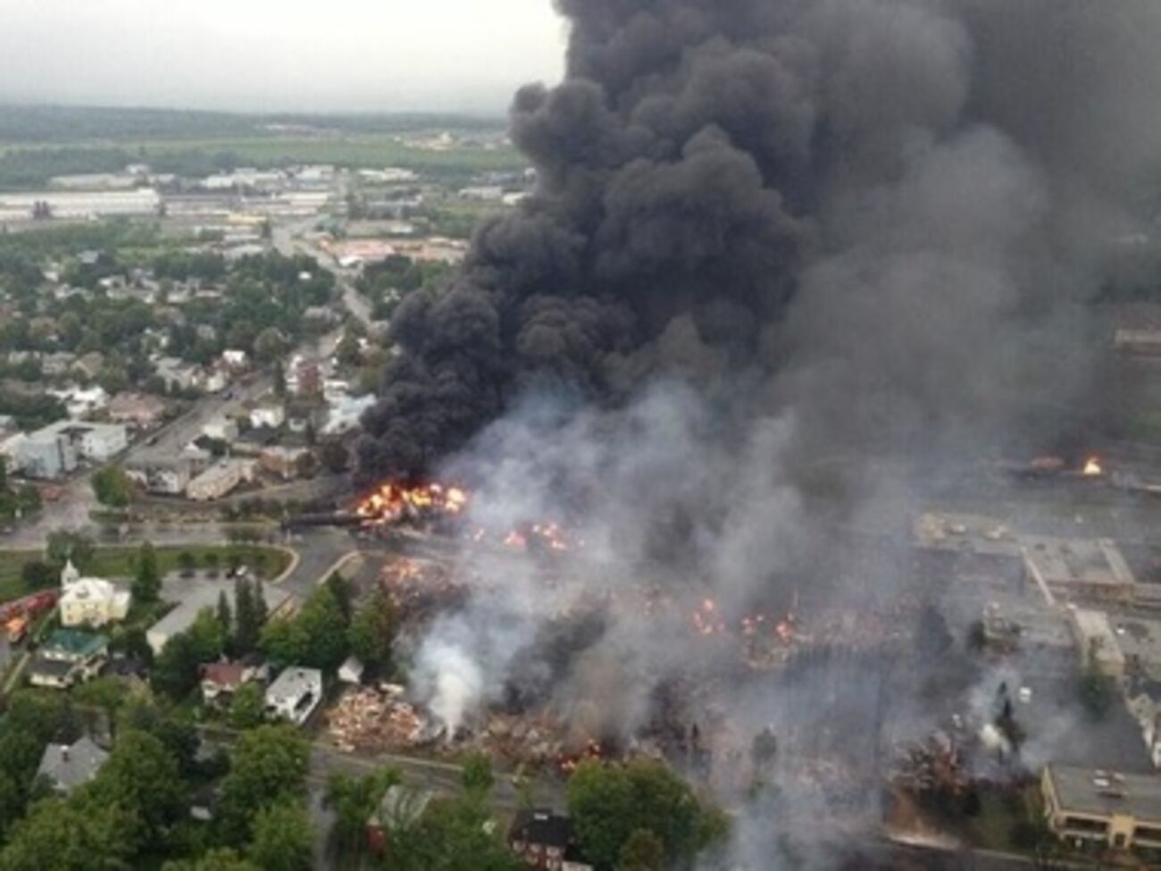Жители города поблагодарили боевиков за то, что вынуждены засыпать и просыпаться в страхе под грохот минометов