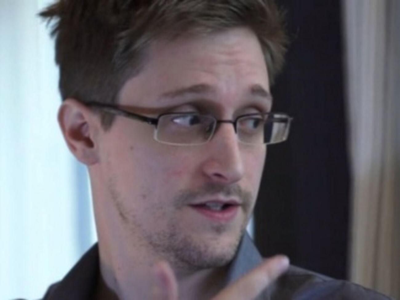 Эдвард Сноуден получил немецкую премию за гражданское мужество