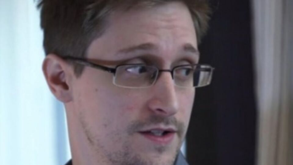 Эдвард Сноуден получил немецкую премию за гражданское мужество