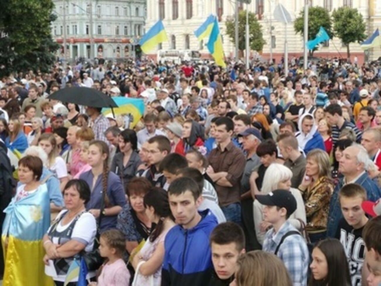 На Вече в Харькове собралось много молодежи