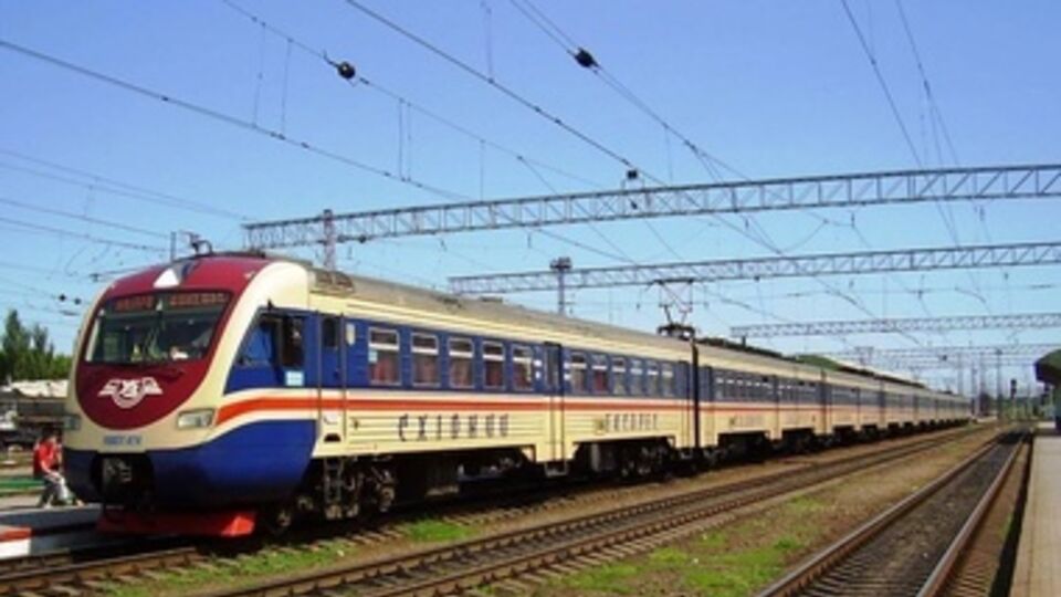 Из-за взрыва изменен маршрут следования трех пассажирских поездов