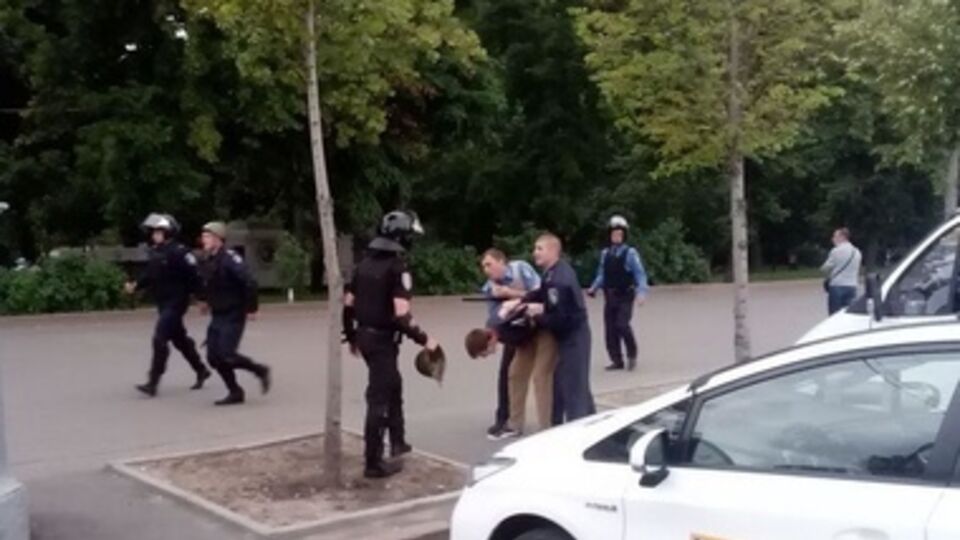 Митинги в Харькове завершились задержаниями