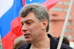 Россияне пока не связывают рост цен и ухудшение уровня жизни с политикой Путина, --- Немцов