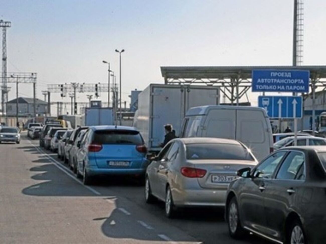 Керченская переправа снова работает