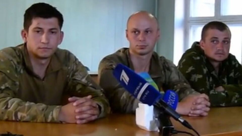 Эти военные были захвачены в плен в Славянске в начале июня
