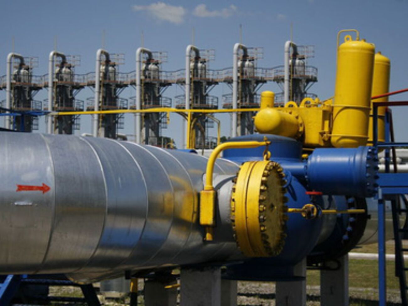 Российский газ идет транзитом через Украину в Словакию, а затем поставляется в другие европейские страны