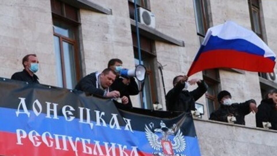 Задержанных представителей "ДНР" передали Службе безопасности Украины