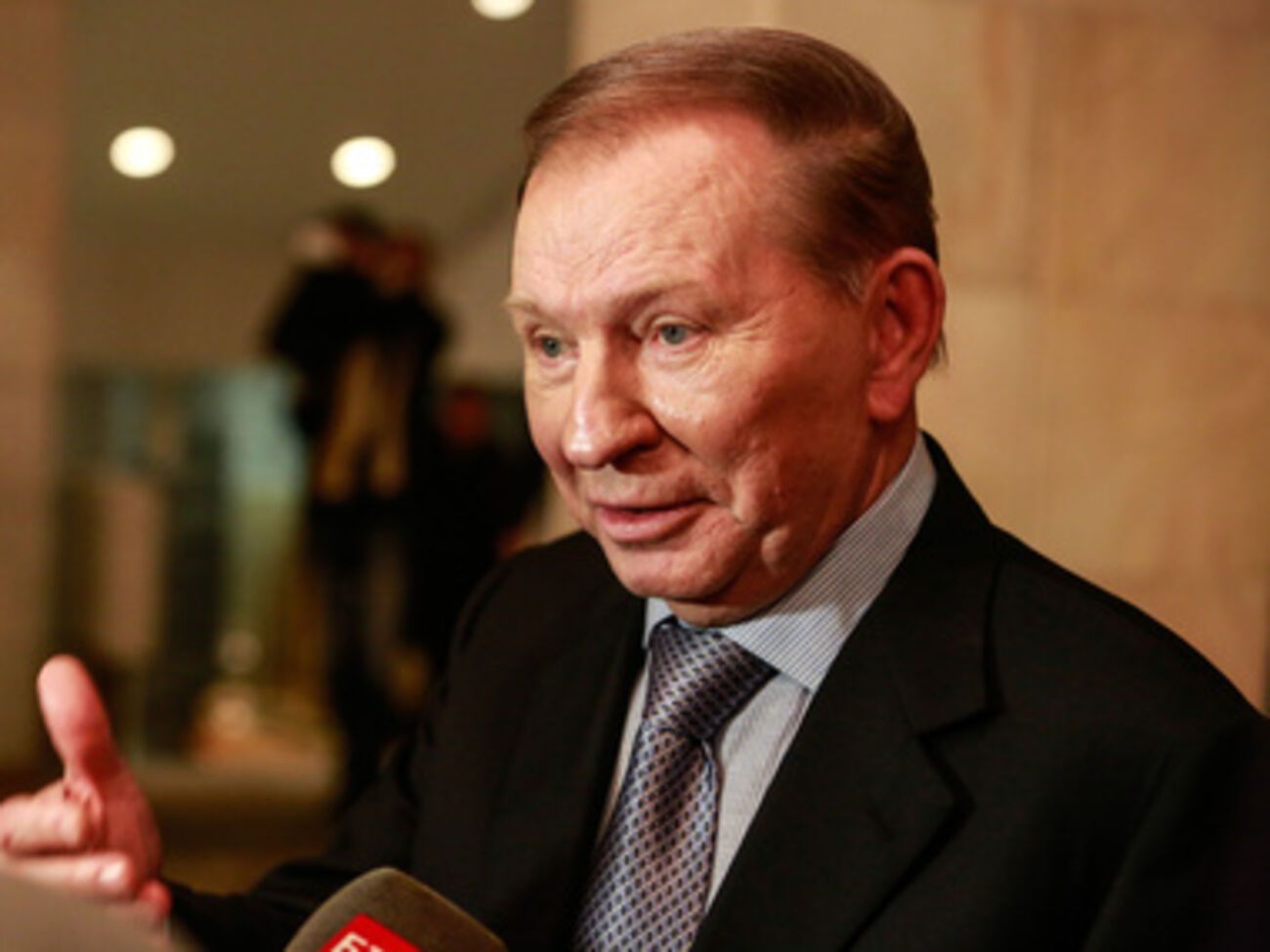 Леонид Кучма накануне подписал совместное с экс-президентами письмо Путину с призывом: "Оставьте в покое нашу страну. Займитесь своей"