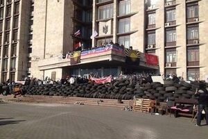 В Донецке проходят переговоры по мирному урегулированию