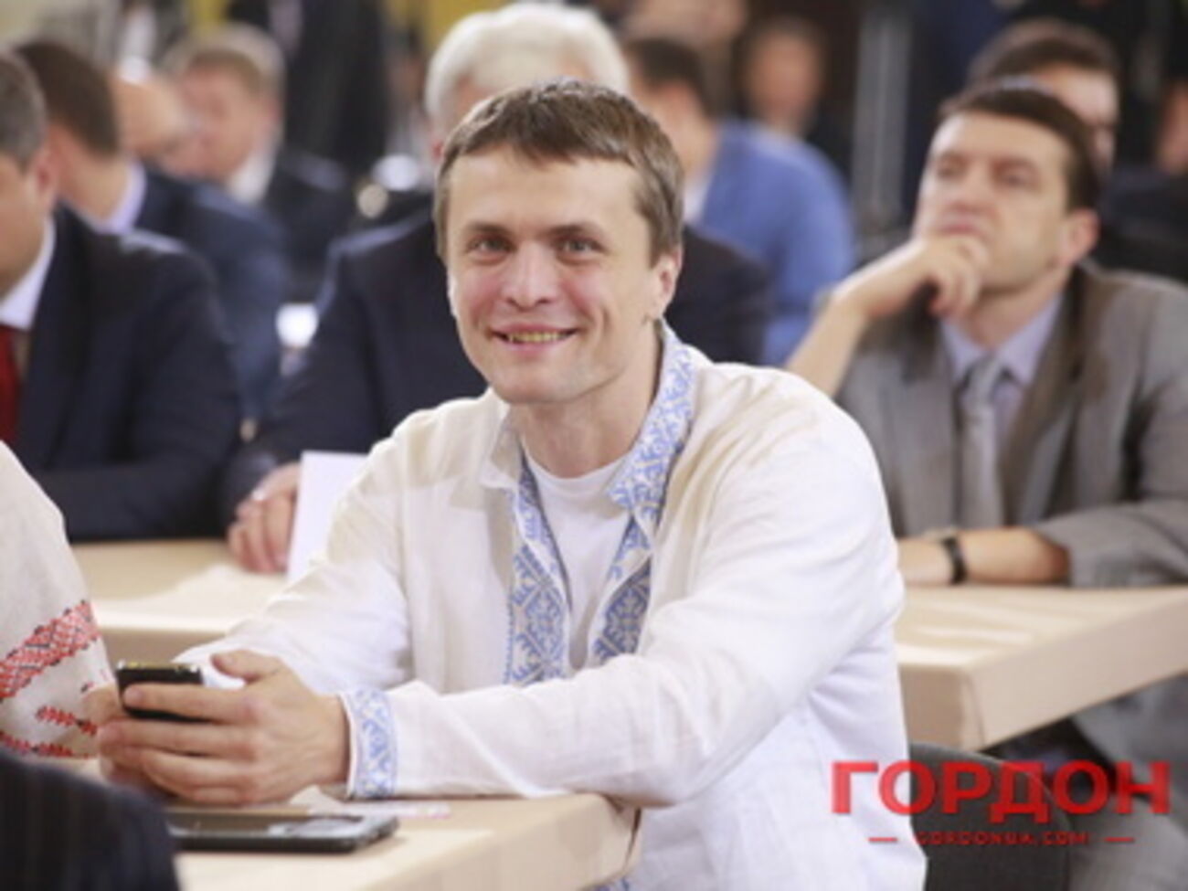 Власти надо активно работать с организаторами конфликтов, считает Луценко