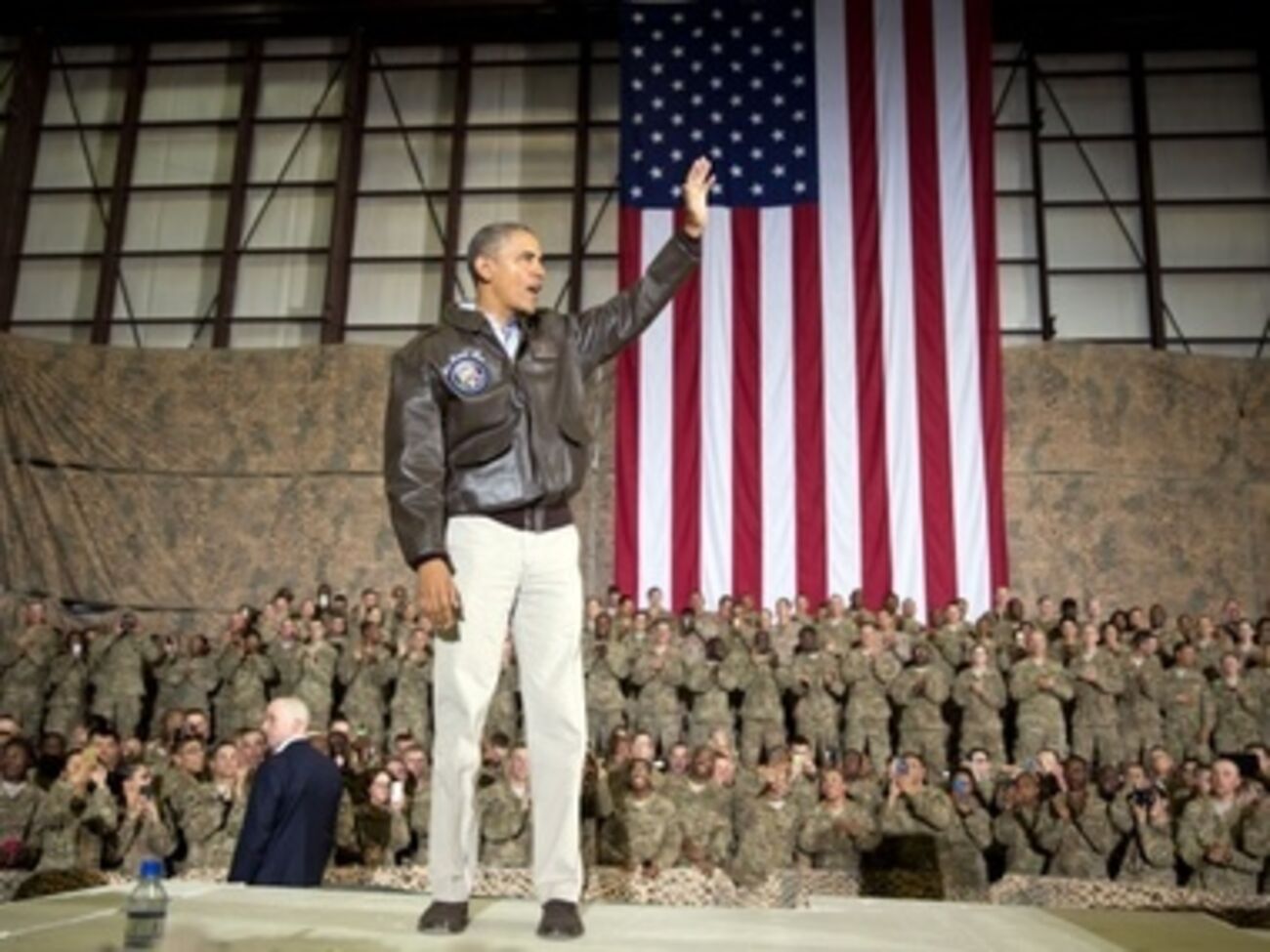 Обама намекнул Путину о новых санкциях