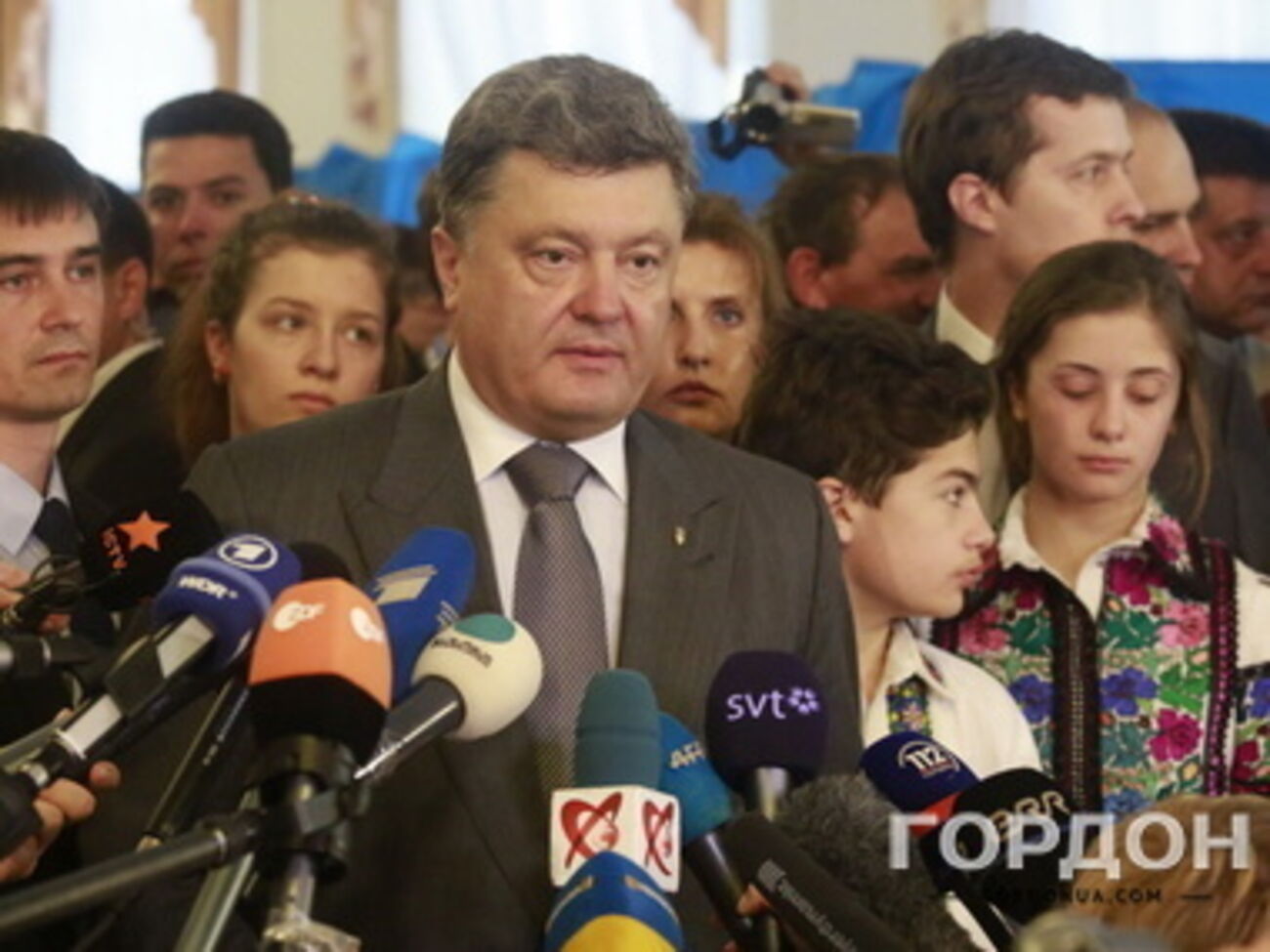 Порошенко пообещал Баррозу отчитаться о выполнении мирного плана