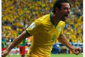 Хозяева чемпионата вышли в плей-офф с первого места в группе