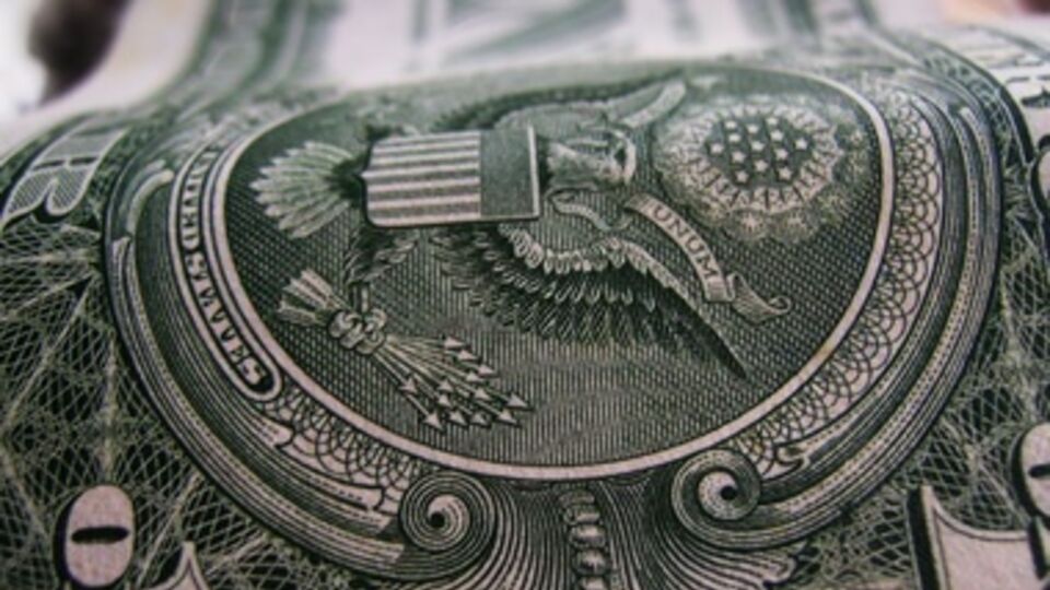 Доллар к гривне стабилизировался