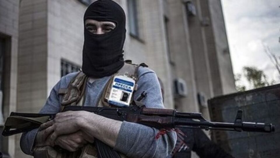 Террористы захватили еще два админздания