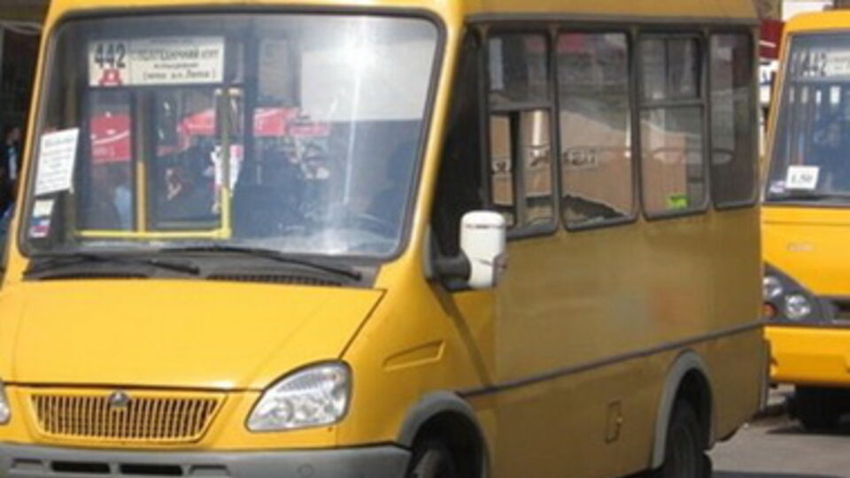 Крымские автоперевозчики просят освободить их от уплаты нескольких видов налогов