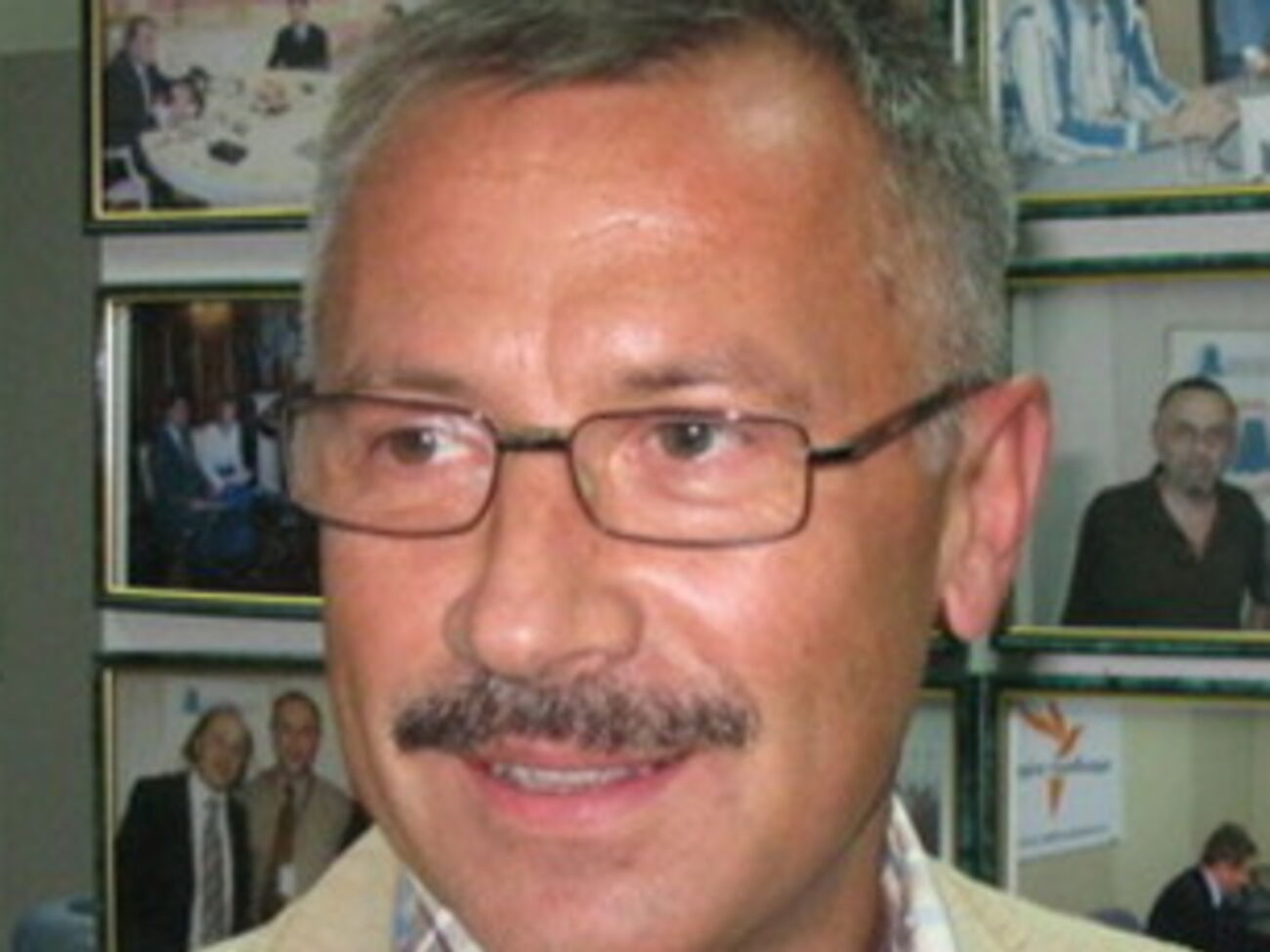 Порошенко за один государственный язык и широкие права местных общин