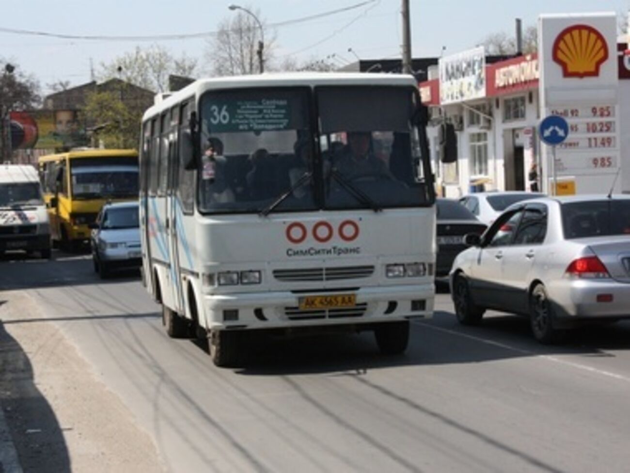 Автоперевозчики также требуют компенсации за проезд льготников