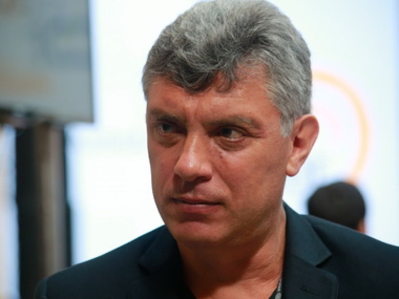 Немцов: Запрета на ввод войск недостаточно