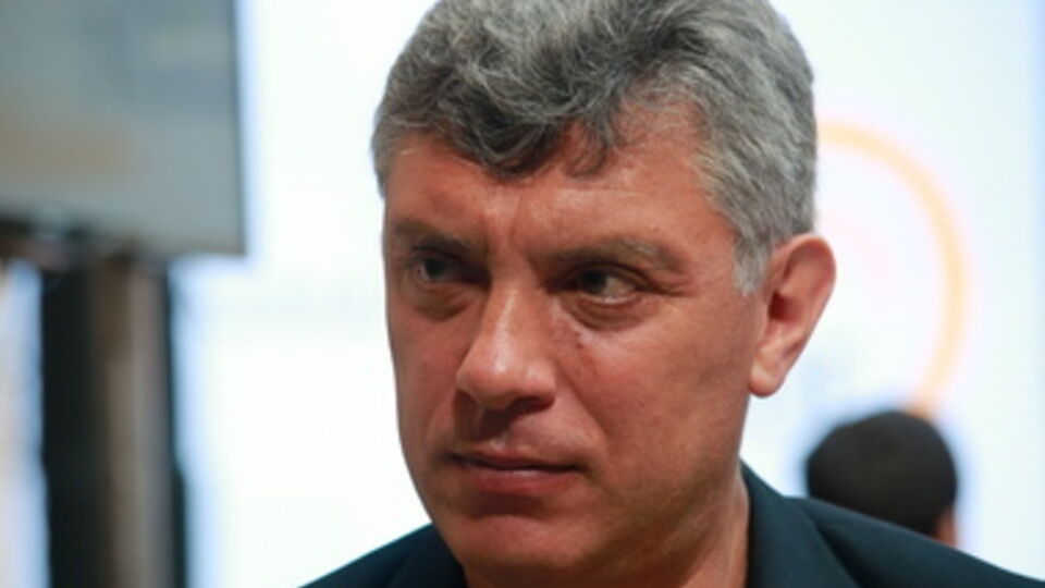 Немцов: Запрета на ввод войск недостаточно