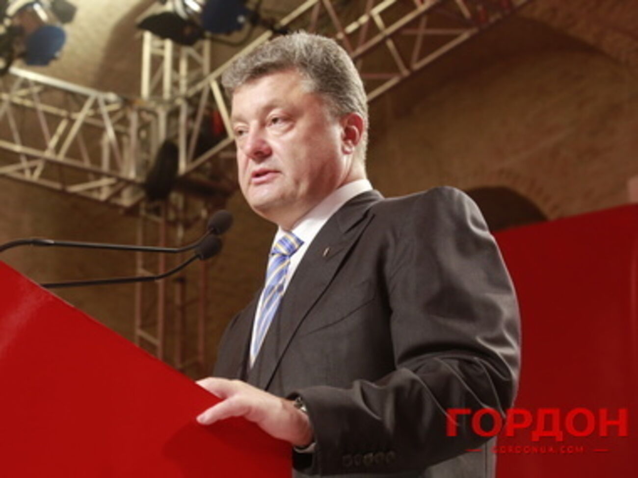 Украина готов противостоять агрессорам, считает Порошенко