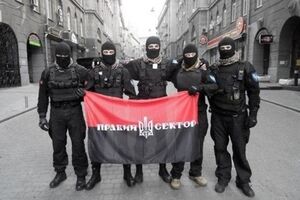 "Правый сектор" борется с финансированием террористов