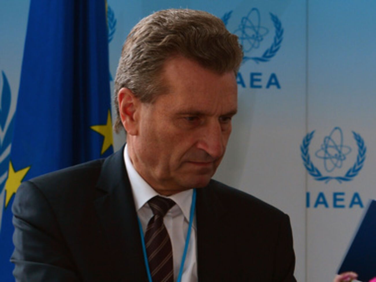 Эттингер надеется на продолжение консультаций между Украиной, Россией и ЕС