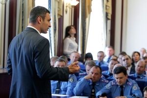 Кличко: Милиция должна зависеть от общины города