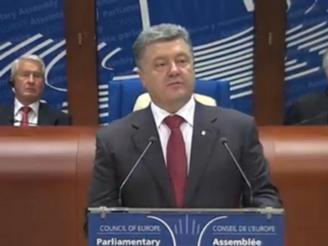 Порошенко также призвал Евросоюз консолидироваться вокруг украинских проблем