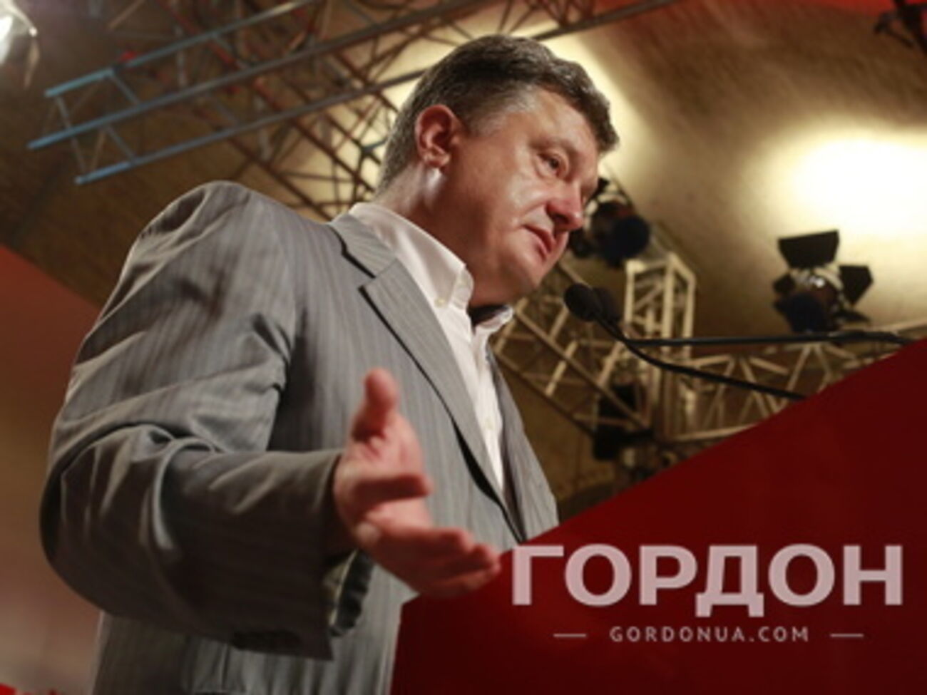 Порошенко оптимистично смотрит на перспективу отмены виз с ЕС