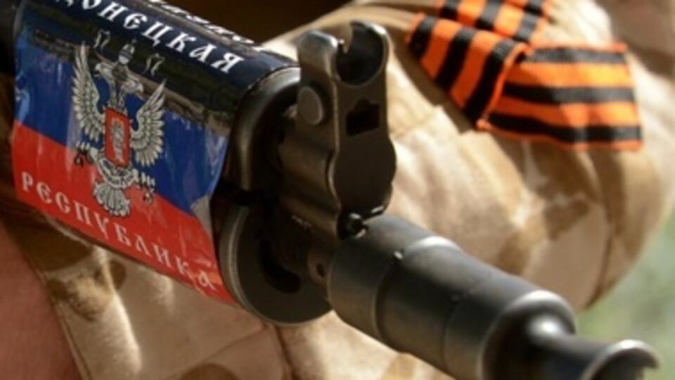 По словам очевидцев, слышна стрельба и взрывы возле части и со стороны аэропорта