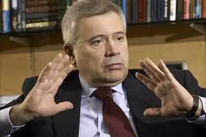 Санкции отражаются на возможностях доступа к финансовым рынкам, заявил бизнесмен