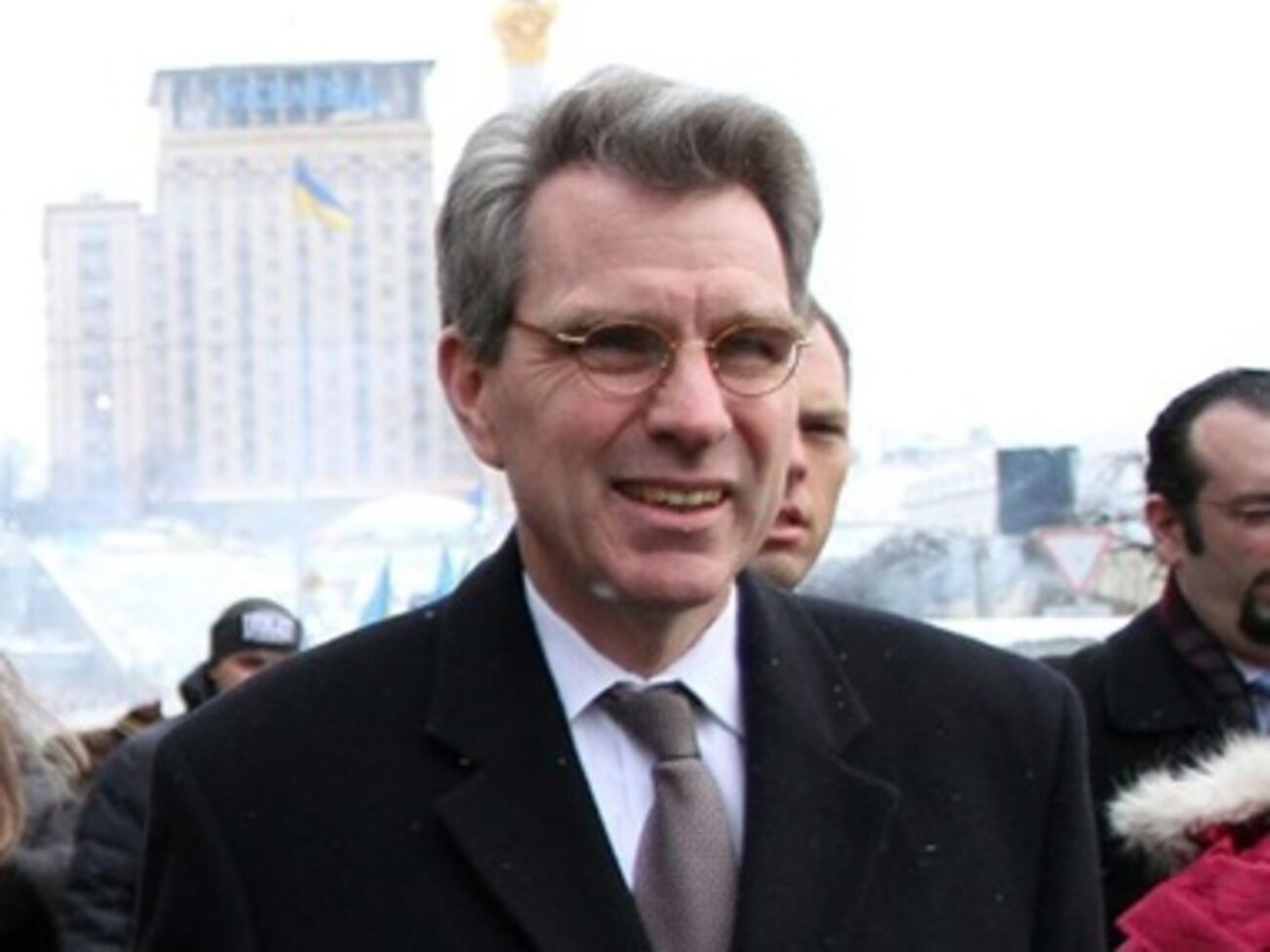 Джеффри Пайетт хочет более активных действий от России