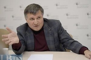 Если боевики не сложат оружие, то действия Украины будут жесткими, заверил Арсен Аваков