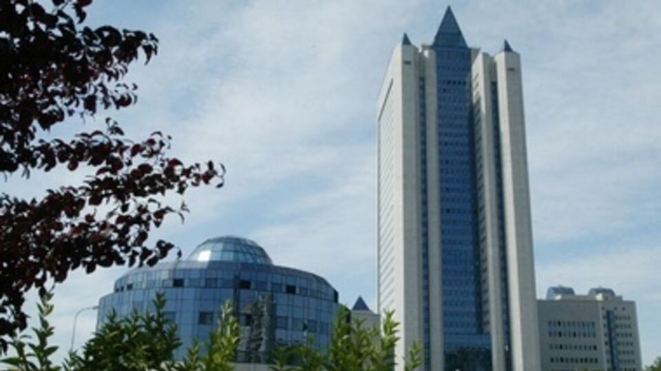 В "Газпроме" считают, что российский газ остается на территории Украины