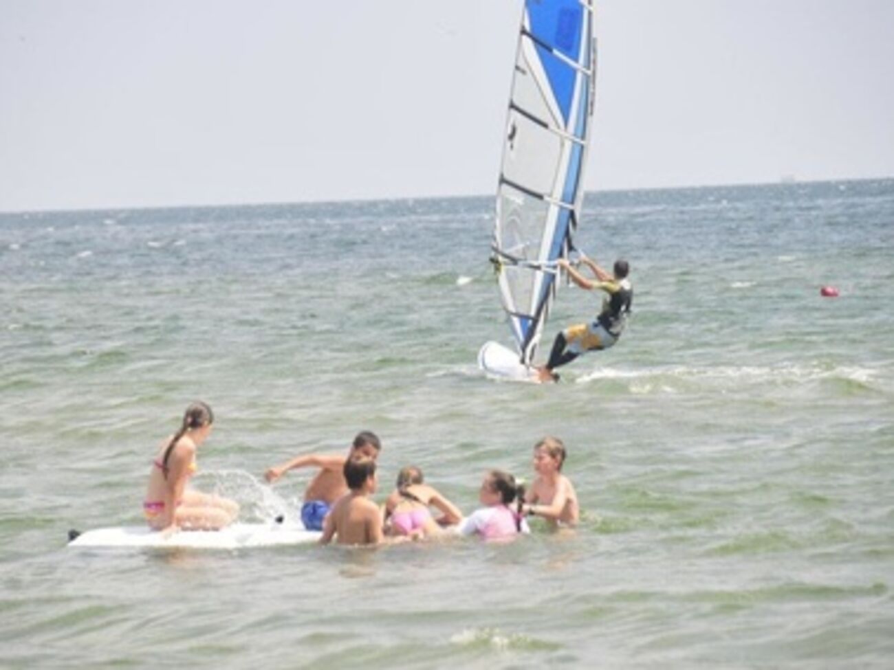 За отдых в одесских лагерях чиновник требовал откаты