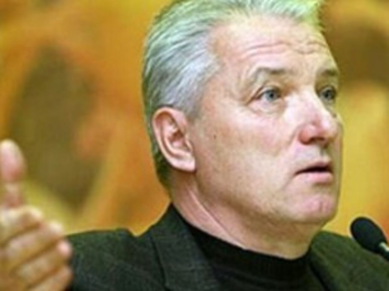 Семен Семенченко намерен встретиться с президентом Украины