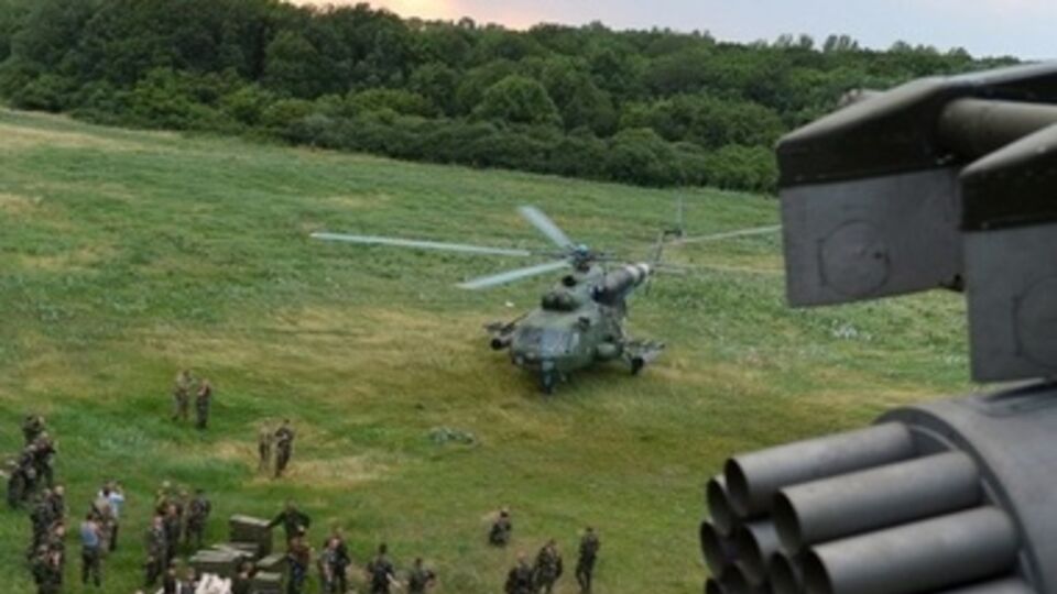 Террористы продолжают обстреливать позиции украинских военных, несмотря на перемирие