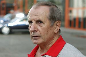 Веллер поздравил Украину с подписанием договора с ЕС