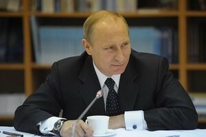 Владимир Путин поручил провести учения с участием военнослужащих запаса